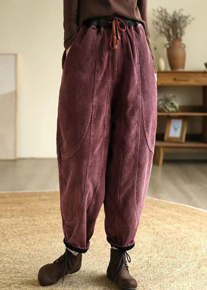 Effortlessly Elegant Pants with a Timeless Design