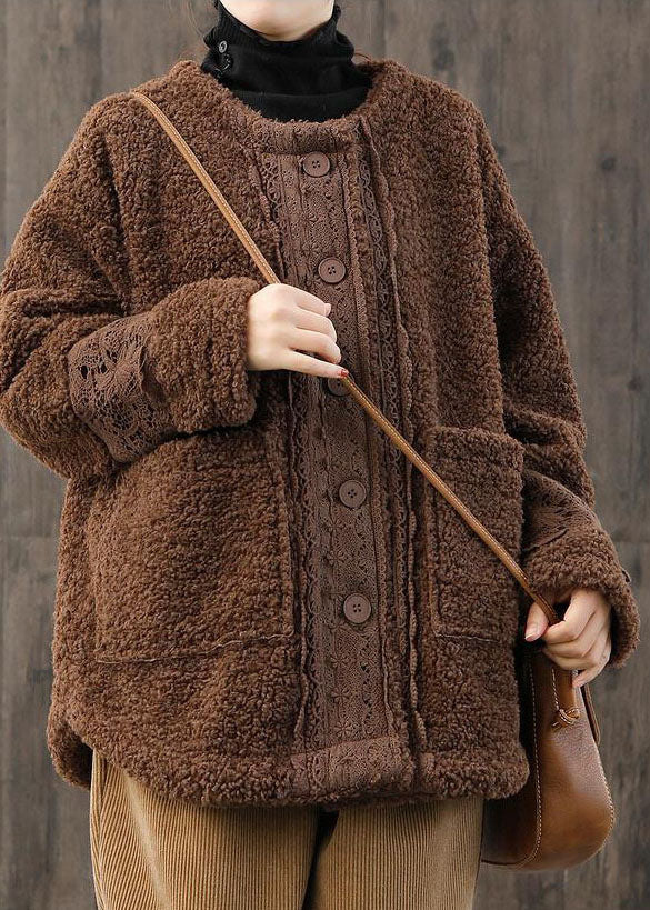 Effortlessly Elegant Coat with a Timeless Design