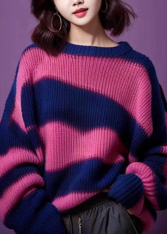 Classic Vintage Sweater with a Flattering Fit