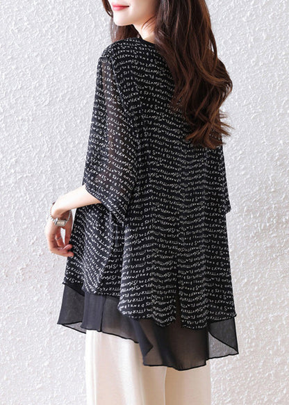 Effortlessly Elegant Top with a Timeless Design