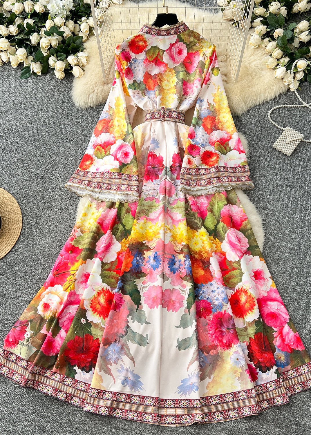 Classic Vintage Dress with a Flattering Fit