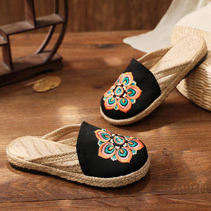 Chic Orthopedic Slippers with Unique Design