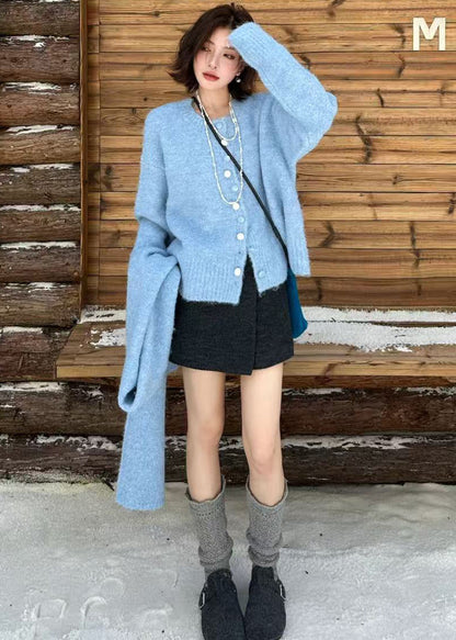 Classic Vintage Cardigan with a Flattering Fit