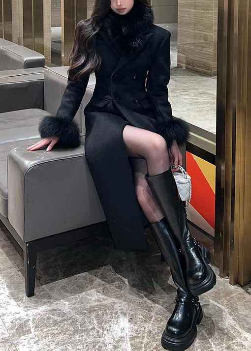 Beautifully Finished Coat in a Timeless Design