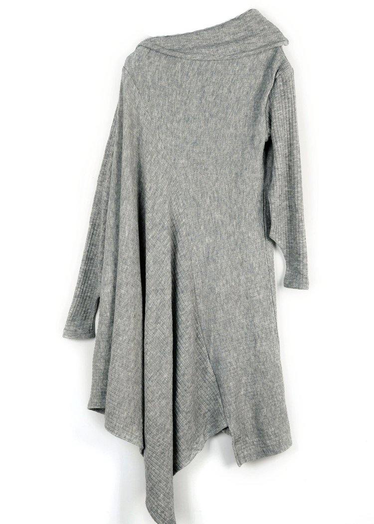 Beautifully Finished Sweater in a Timeless Design