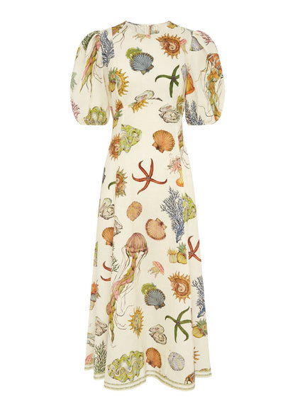 Classic Vintage Dress with a Flattering Fit