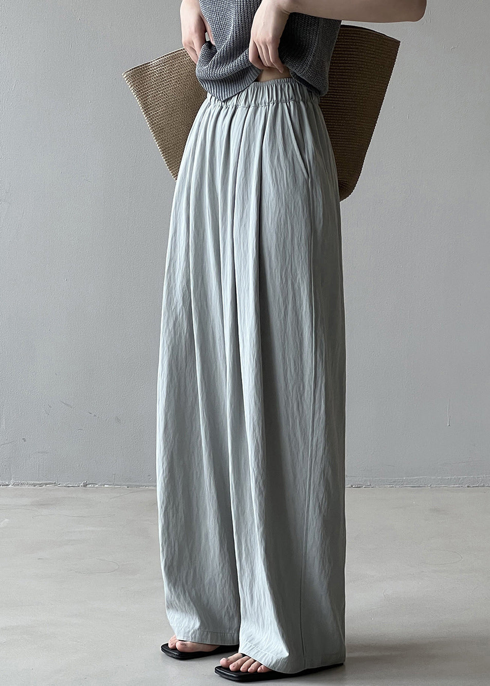 Sophisticated Pants with a Clean Classic Look