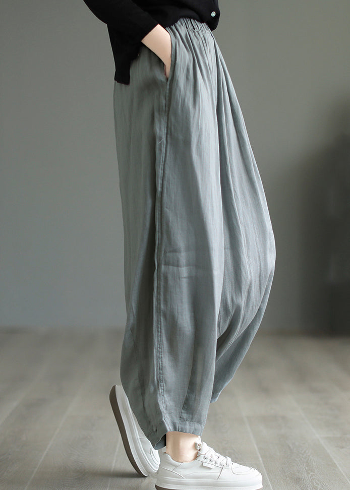 Effortlessly Elegant Pants with a Timeless Design
