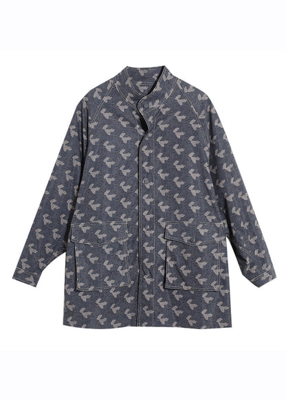 Well Tailored Coat with a Graceful Silhouette