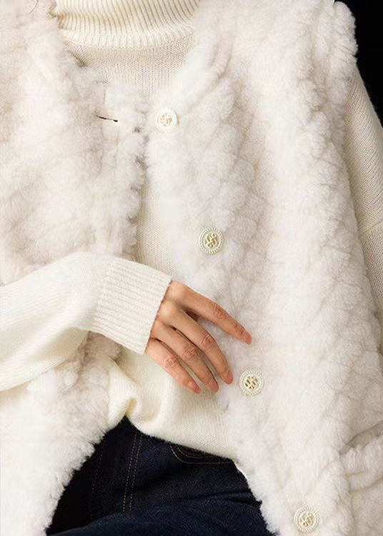 Well Tailored Garment with a Graceful Silhouette