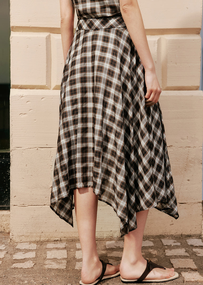 Beautifully Finished Garment in a Timeless Design