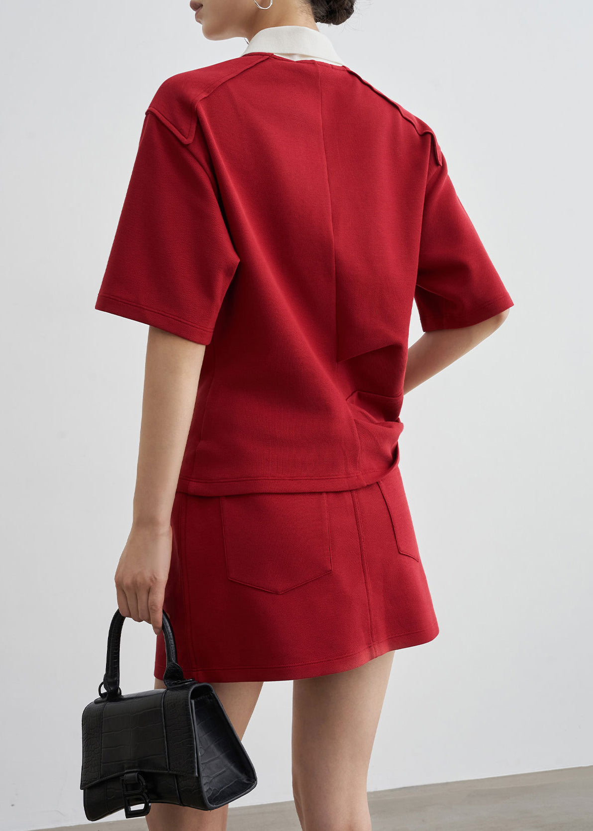 Effortlessly Elegant Shirt with a Timeless Design