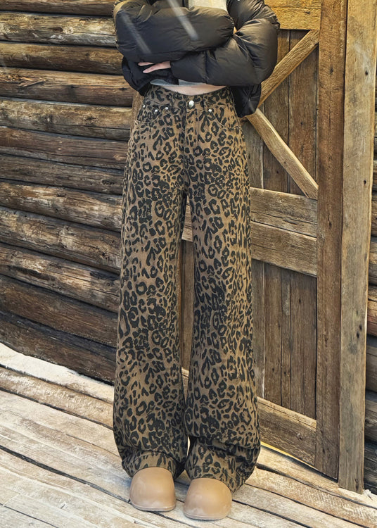 Elegantly Styled Pants for Everyday Wear