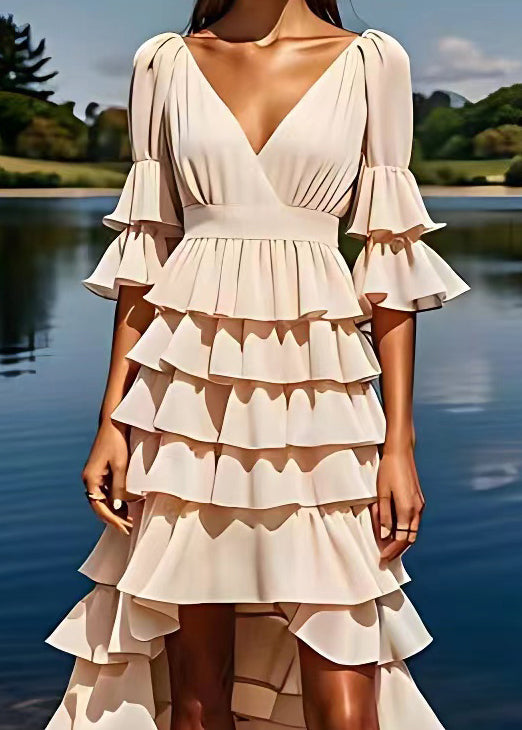 Well Tailored Dress with a Graceful Silhouette
