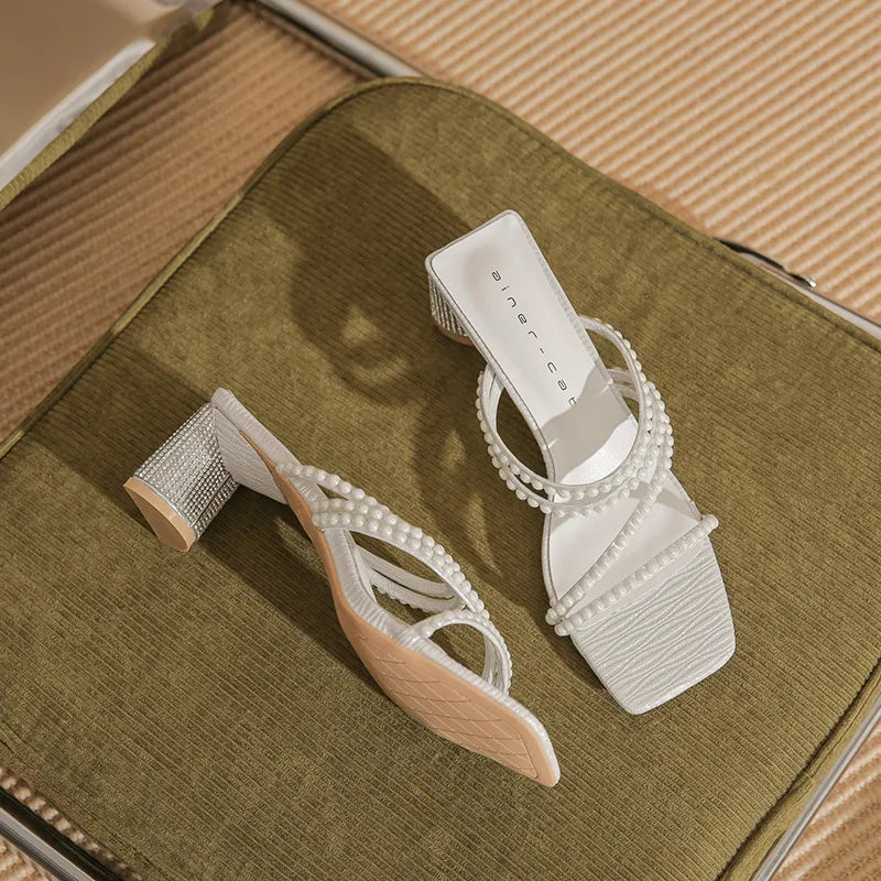 Chic Orthopedic Sandals with Unique Design
