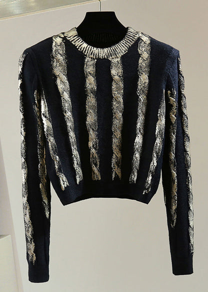 Classic Vintage Sweater with a Flattering Fit