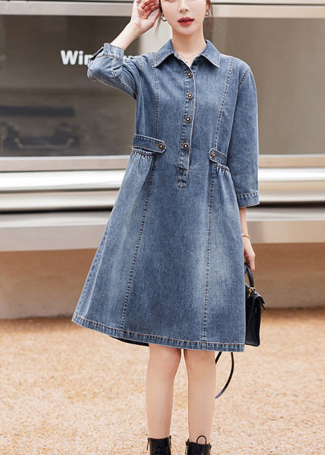 Beautifully Finished Dress in a Timeless Design