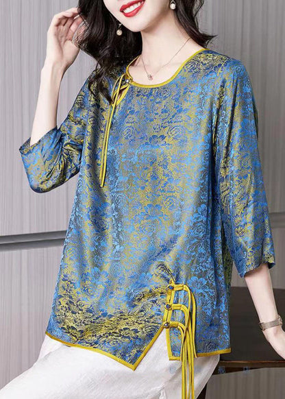 Polished Top with an Effortless Classic Look
