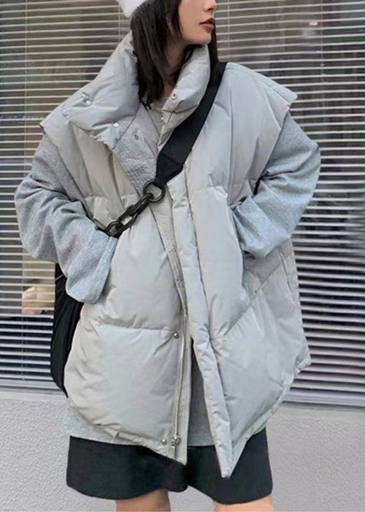 Well Tailored Coat with a Graceful Silhouette