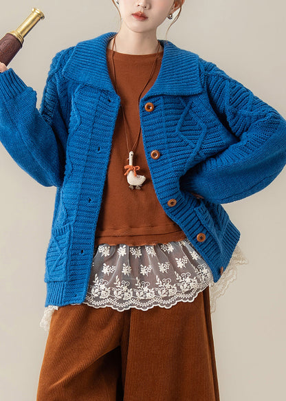 Beautifully Finished Coat in a Timeless Design