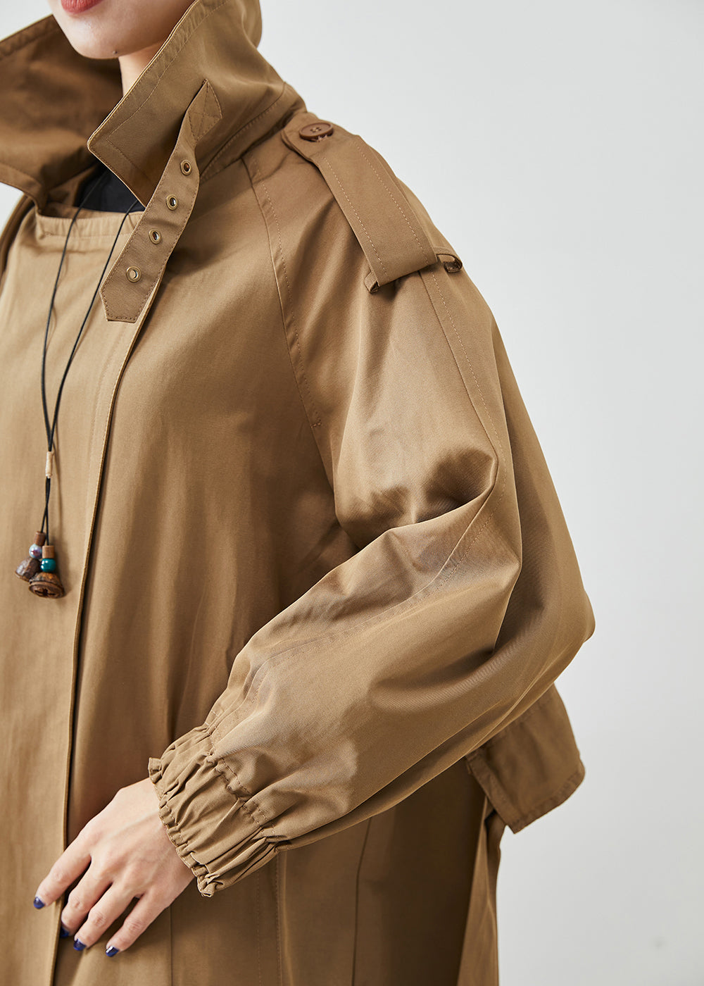 Well Tailored Coat with a Graceful Silhouette