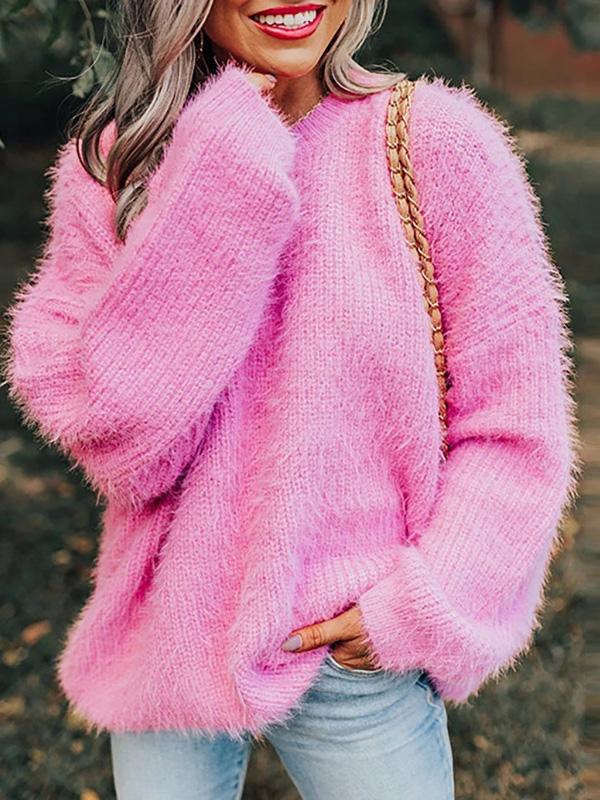 Well Tailored Sweater with a Graceful Silhouette
