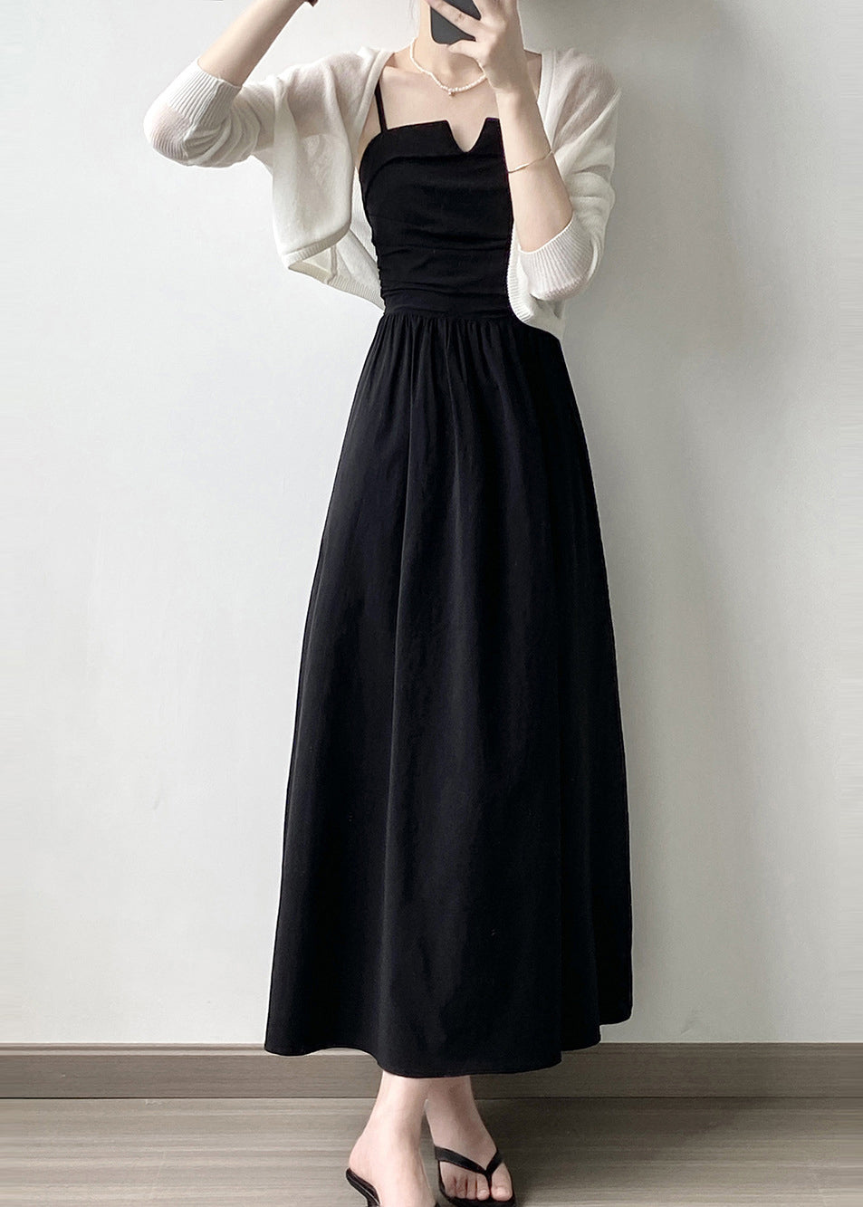Beautifully Crafted Dress in a Classic Style