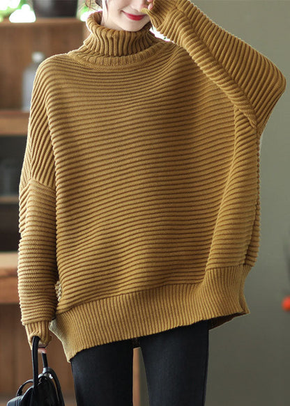 Classic Vintage Sweater with a Flattering Fit