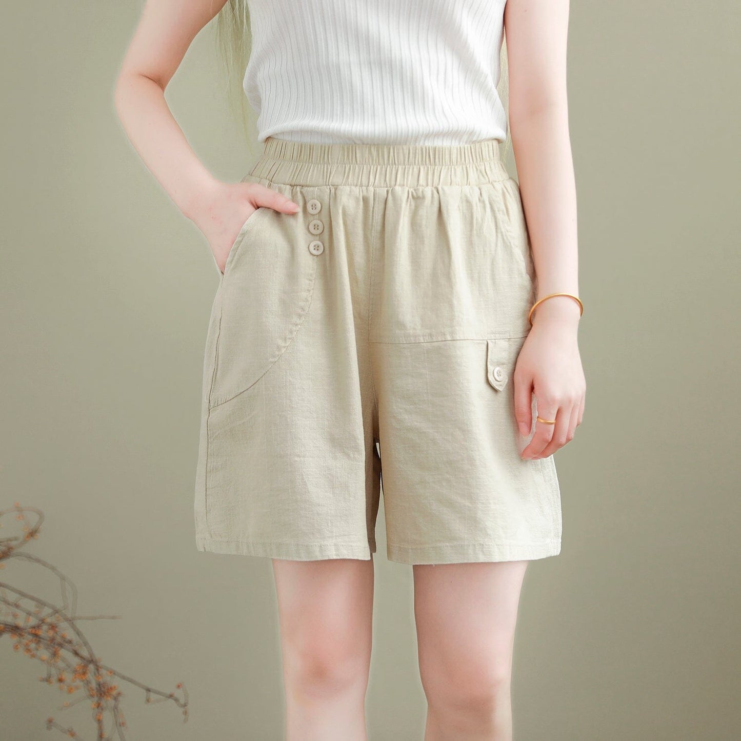 Sophisticated Garment with a Clean Classic Look