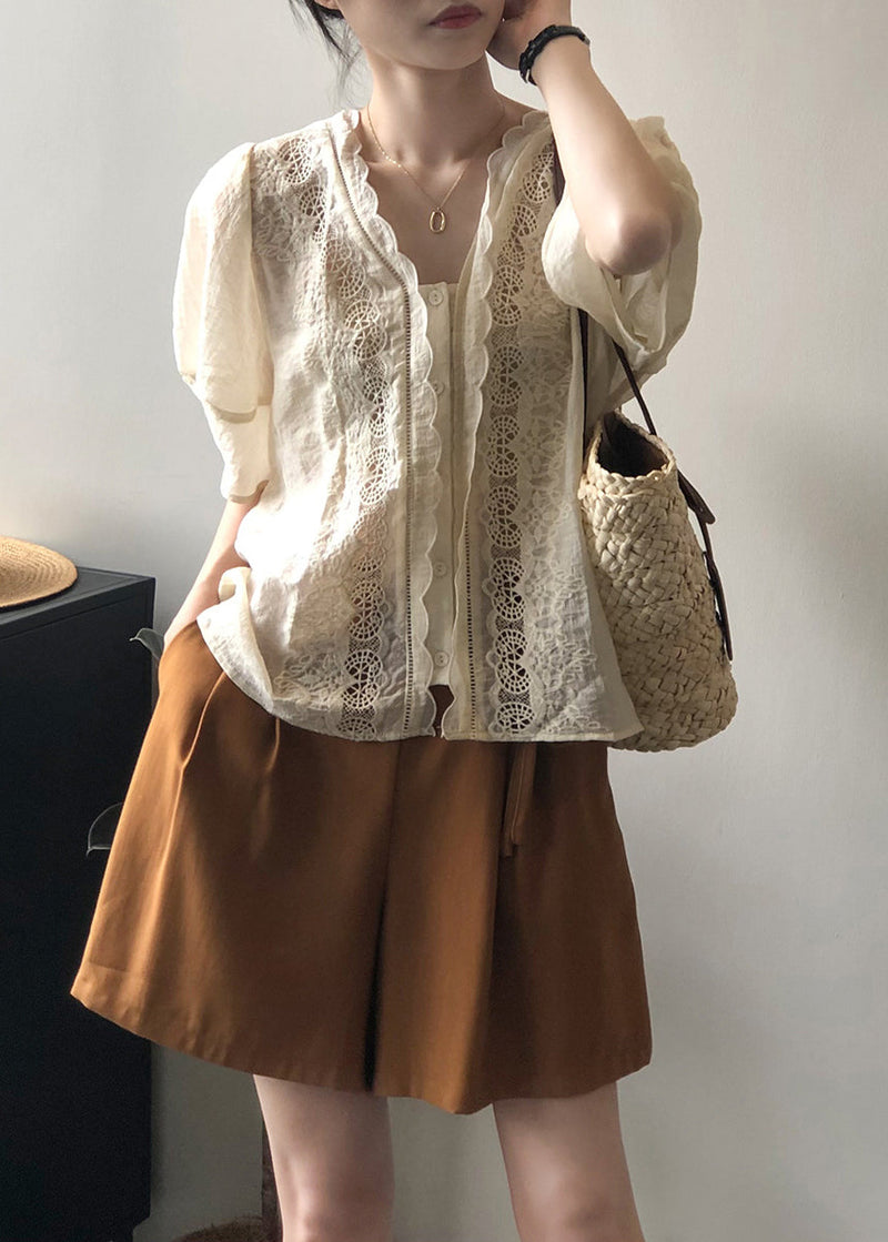 Elegantly Styled Blouse for Everyday Wear