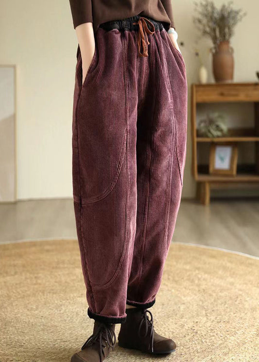 Effortlessly Elegant Pants with a Timeless Design