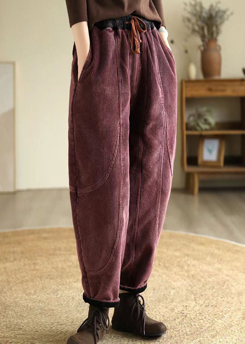 Effortlessly Elegant Pants with a Timeless Design