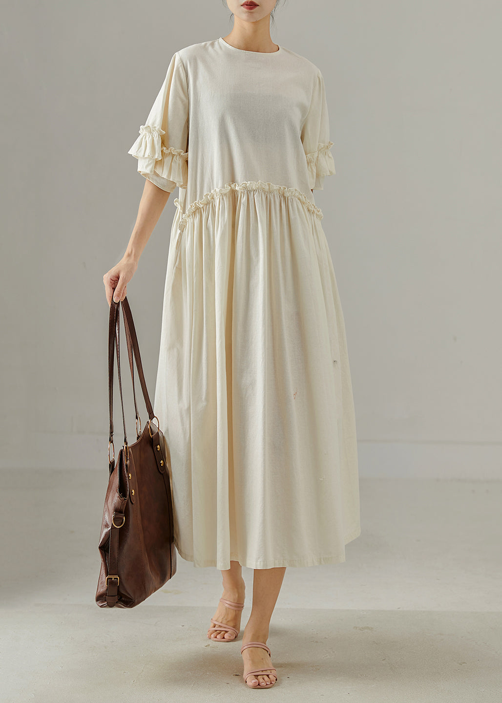 Well Tailored Dress with a Graceful Silhouette