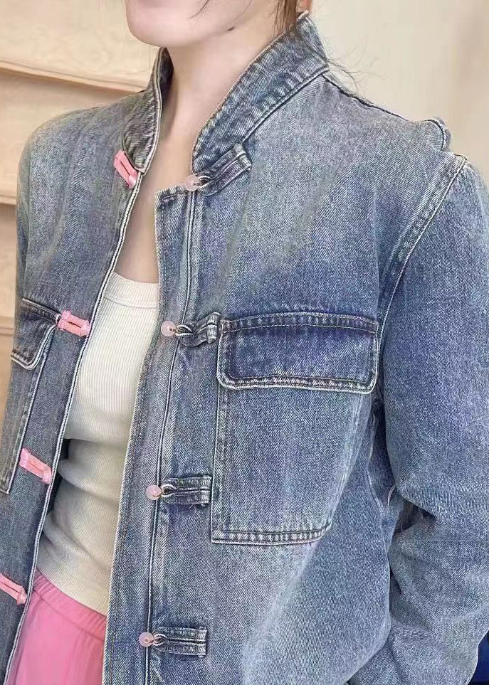Classic Vintage & Enduringly Stylish Coat