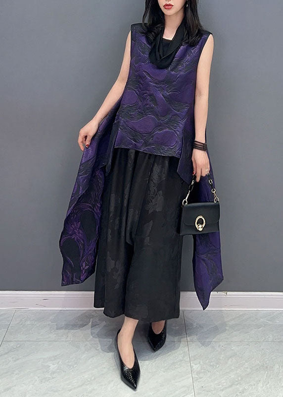 Well Tailored Top with a Graceful Silhouette