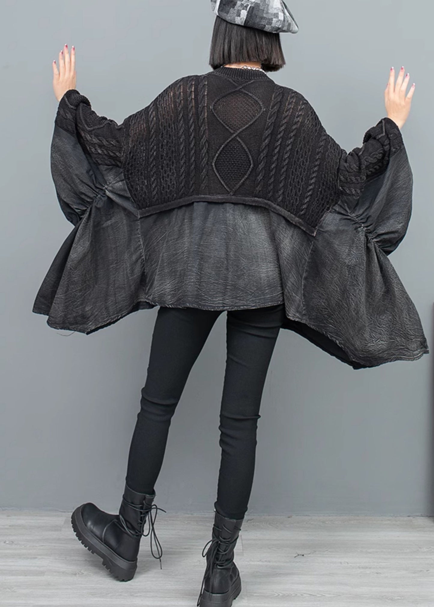 Effortlessly Elegant Sweater with a Timeless Design