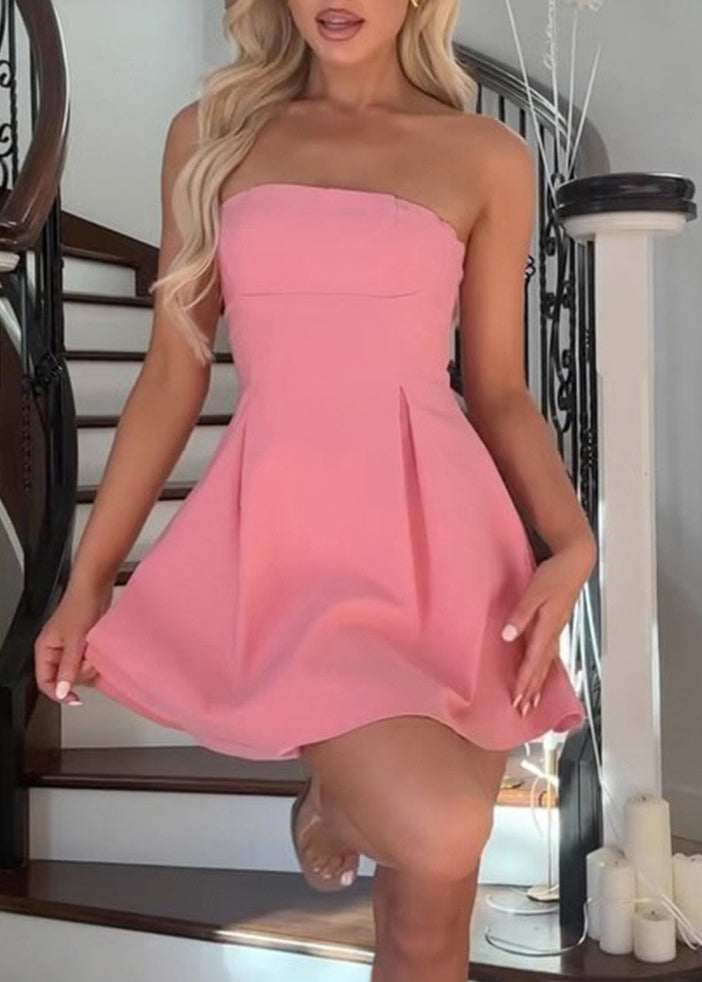 Effortlessly Elegant Dress with a Timeless Design