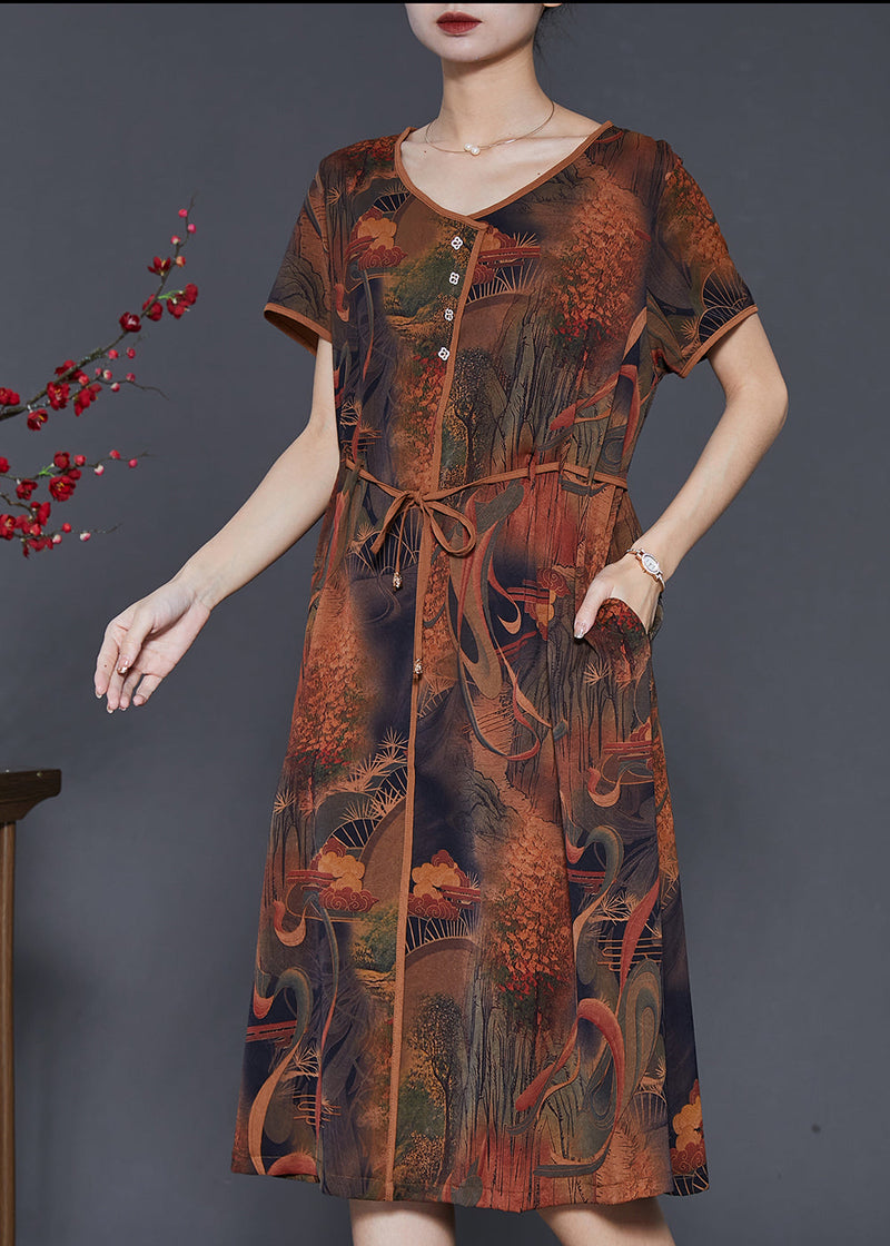 Well Tailored Dress with a Graceful Silhouette