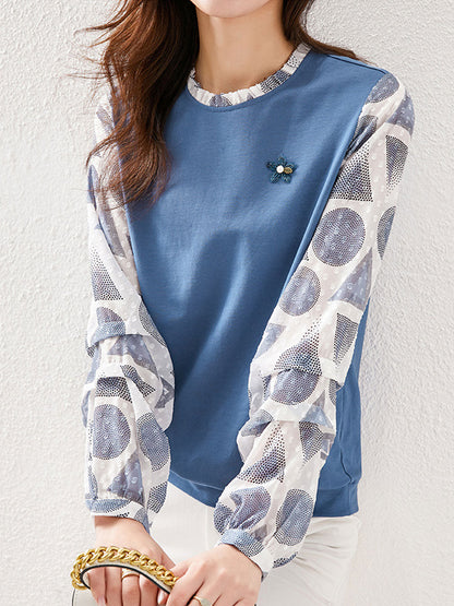 Effortlessly Elegant Top with a Timeless Design