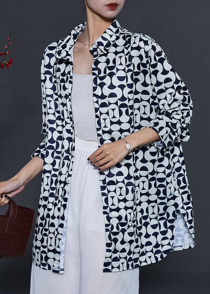 Classic Vintage Shirt with a Flattering Fit