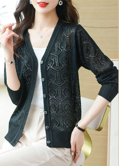 Effortlessly Elegant Cardigan with a Timeless Design