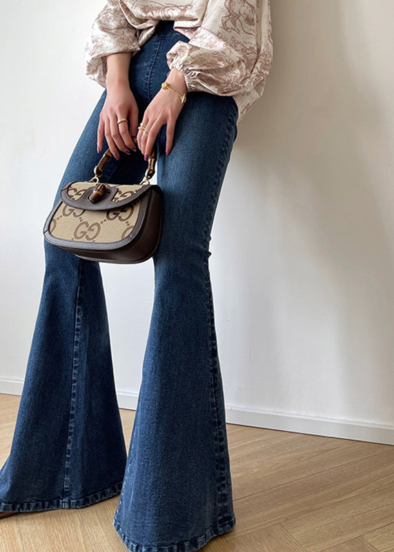Well Tailored Pants with a Graceful Silhouette