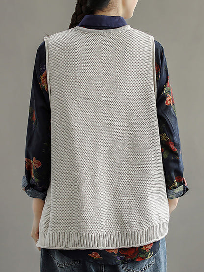 Classic Vintage Sweater with a Flattering Fit