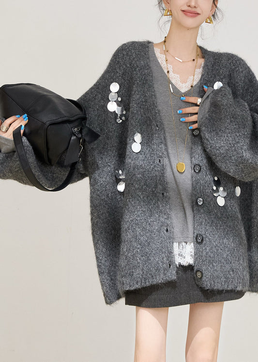 Classic Vintage Cardigan with a Flattering Fit
