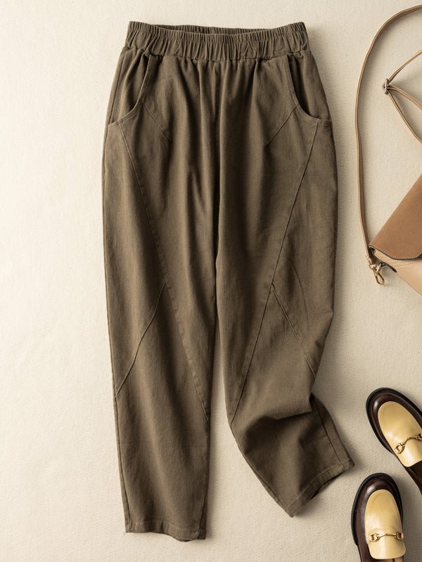 Effortlessly Elegant Pants with a Timeless Design