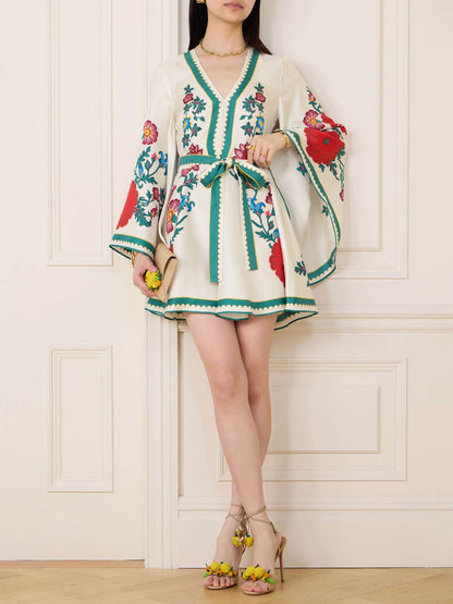 Classic Vintage & Enduringly Stylish Dress