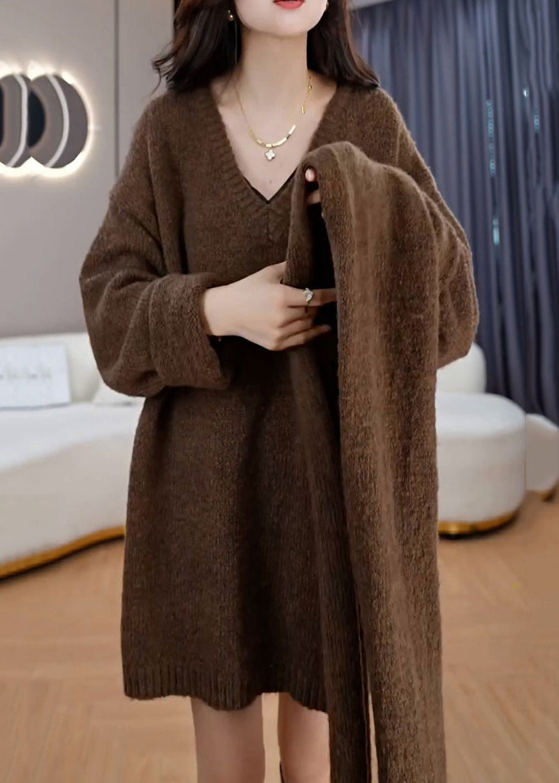 Classic Vintage Sweater with a Flattering Fit