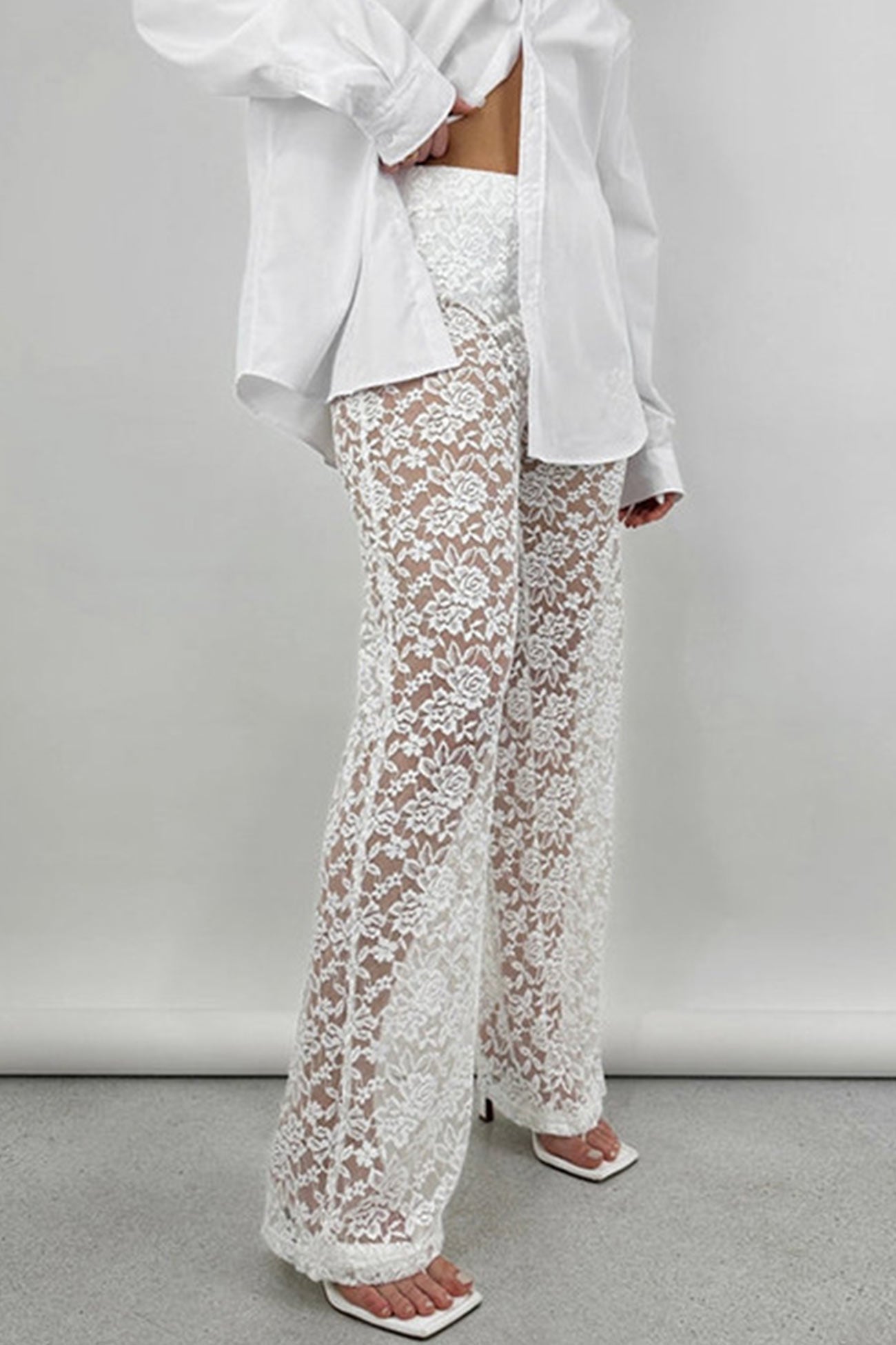 Well Tailored Pants with a Graceful Silhouette