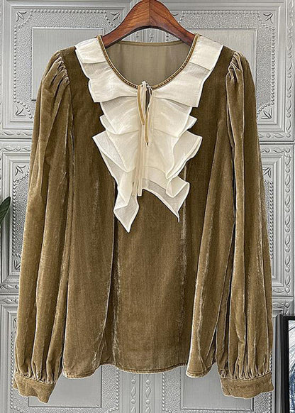 Effortlessly Elegant Top with a Timeless Design