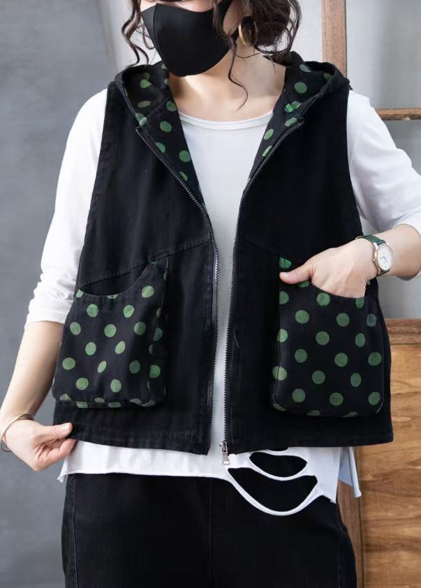 Beautifully Finished Coat in a Timeless Design